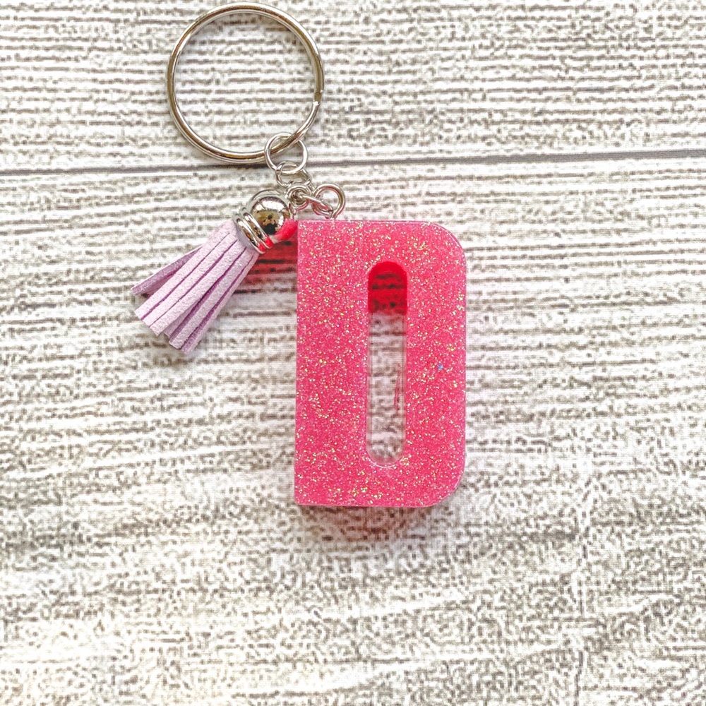 D initial keychain